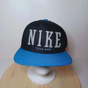 NIKE TRADE MARK Vintage Snapback Hat adjustable Black & Blue